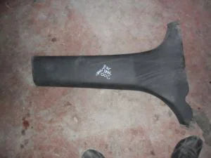 TOYOTA YARIS 2005 ÇIKMA SAĞ ALT ORTA DİREK PLASTİĞİ 2004 - 2005 - 2006 Arası Modellerle Uyumludur