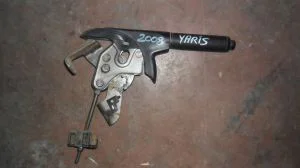 TOYOTA YARIS 2008 ÇIKMA EL FREN TABANCASI 2006 - 2007 - 2008 - 2009 - 2010 - 2011 Arası Modellerle Uyumludur