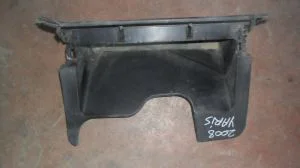 TOYOTA YARIS 2008 ÇIKMA GÖĞÜS DİZ PLASTİĞİ 2006 - 2007 - 2008 - 2009 - 2010 - 2011 Arası Modellerle Uyumludur