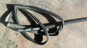 MAZDA 3 2005 ÇIKMA SAĞ ARKA CAM FİTİLİ 2003 - 2004 - 2005 - 2006 - 2007 - 2008 - 2009 Arası Modellerle Uyumludur