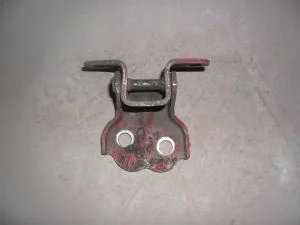 TOYOTA HILUX 1996 ÇIKMA SAĞ ÖN ALT KAPI MENTEŞESİ 1989 - 1990 - 1991 - 1992 - 1993 - 1994 - 1995 - 1996 - 1997 - 1998 - 1999 - 2000 - 2001 Arası Modellerle Uyumludur