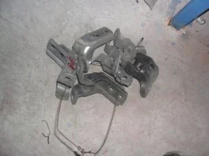 TOYOTA COROLLA 2004 ÇIKMA SAĞ ÖN ÜST KAPI MENTEŞESİ 2002 - 2003 - 2004 - 2005 - 2006 - 2007 Arası Modellerle Uyumludur