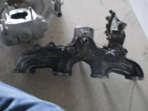 TOYOTA HILUX 2000 ÇIKMA EMME MANİFOLDU 1989 - 1990 - 1991 - 1992 - 1993 - 1994 - 1995 - 1996 - 1997 - 1998 - 1999 - 2000 - 2001 - 2002 - 2003 - 2004 - 2005 - 2006 Arası Modellerle Uyumludur