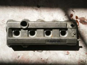 TOYOTA CARINA 1997 ÇIKMA KİRBİRİTÖR KAPAĞI 1995 - 1996 - 1997 - 1998 Arası Modellerle Uyumludur