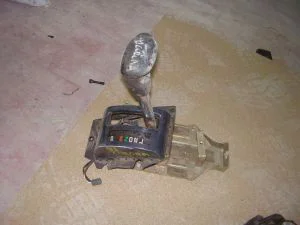TOYOTA CORONA 1991 ÇIKMA VİTES KOLU 1987 - 1988 - 1990 - 1991 - 1992 Arası Modellerle Uyumludur