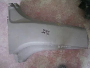 TOYOTA COROLLA 1999 ÇIKMA SAĞ ALT ORTA DİREK PLASTİĞİ 1999 - 2000 Arası Modellerle Uyumludur