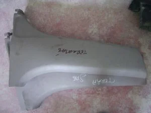 TOYOTA COROLLA 1999 ÇIKMA SAĞ ALT ORTA DİREK PLASTİĞİ 1999 - 2000 Arası Modellerle Uyumludur