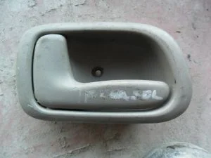 TOYOTA COROLLA 1999 ÇIKMA SOL ARKA KAPI İÇ AÇMA KOLU 1999 - 2000 Arası Modellerle Uyumludur