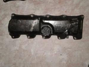 TOYOTA HILUX 2005 ÇIKMA MOTOR YAĞ KAPAĞI 2002 - 2003 - 2004 - 2005 - 2006 Arası Modellerle Uyumludur