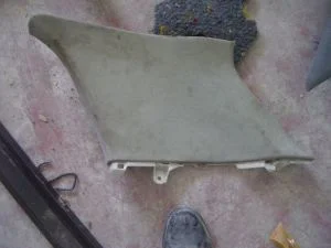 TOYOTA COROLLA HB 2004 ÇIKMA SAĞ ARKA ÜST DİREK PLASTİĞİ 2002 - 2003 - 2004 - 2005 - 2006 - 2007 Arası Modellerle Uyumludur