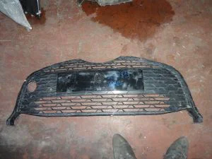 TOYOTA YARIS 2015 ÇIKMA HAFİF HASARLI ÖN TAMPON IZGARASI 2014 - 2015 - 2016 - 2017 Arası Modellerle Uyumludur