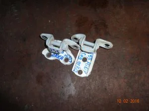 TOYOTA HILUX 2014 ÇIKMA SAĞ ARKA KAPI ALT MENTEŞESİ 2012 - 2013 - 2014 - 2015 Arası Modellerle Uyumludur