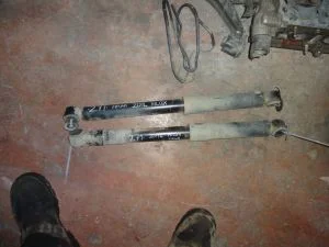 TOYOTA HILUX 2014 ÇIKMA ARKA AMORTÜSÖR 2012 - 2013 - 2014 - 2015 Arası Modellerle Uyumludur