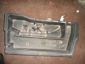 TOYOTA COROLLA HB 2006 ÇIKMA İSTETME YANI PLASTİĞİ SAĞ 2005 - 2006 - 2007 Arası Modellerle Uyumludur