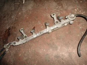 MAZDA 323 1997 ÇIKMA ENJEKTÖR KÜTÜĞÜ 1996 - 1997 - 1998 Arası Modellerle Uyumludur