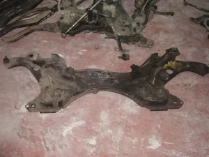 TOYOTA RAV4 2004 ÇIKMA HASARLI ÖN TRAVEZ 2001 - 2002 - 2003 - 2004 - 2005 - 2006 Arası Modellerle Uyumludur