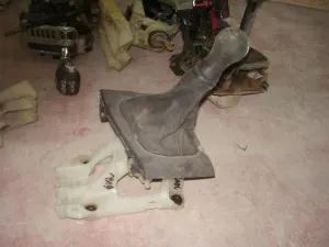 TOYOTA COROLLA 2008 ÇIKMA VİTES KOLU DIŞ ÇERÇEVESİ 2007 - 2008 - 2009 - 2010 Arası Modellerle Uyumludur