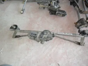 TOYOTA HILUX 2007 ÇIKMA ÖN SİLECEK MOTORU 2006 - 2007 - 2008 - 2009 - 2010 - 2011 Arası Modellerle Uyumludur
