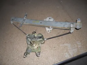 HONDA JAZZ 2005 ÇIKMA SAĞ ARKA MANUEL CAM KİRKOSU 2002 - 2003 - 2004 - 2005 - 2006 - 2007 - 2008 - 2009 Arası Modellerle Uyumludur