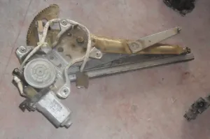 TOYOTA HILUX 2005 ÇIKMA SOL ÖN CAM KİRKOSU 2002 - 2003 - 2004 - 2005 - 2006 Arası Modellerle Uyumludur