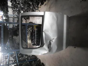 TOYOTA HILUX 2008 ÇIKMA HASARLI SAĞ ARKA KAPI 2006 - 2007 - 2008 - 2009 Arası Modellerle Uyumludur