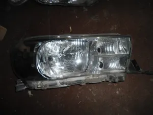 TOYOTA HILUX 2017 ÇIKMA SAĞ FAR 2016 - 2017 - 2018 - 2019 Arası Modellerle Uyumludur
