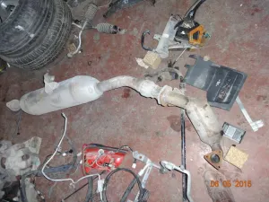 TOYOTA AURIS 2008 ÇIKMA ORTA SUSTURUCU 2007 - 2008 - 2009 - 2010 Arası Modellerle Uyumludur