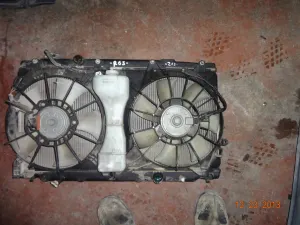 HONDA JAZZ 2011 ÇIKMA HAFİF HASARLI SU RADYATÖRÜ 2009 - 2010 - 2011 Arası Modellerle Uyumludur