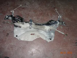 TOYOTA AURIS 2014 ÇIKMA SOL SALINCAK 2013 - 2014 - 2015 Arası Modellerle Uyumludur