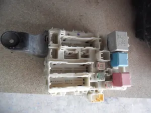 TOYOTA COROLLA 2008 ÇIKMA HASARLI GÖĞÜS SİGORTA KUTUSU 2007 - 2008 - 2009 - 2010 - 2011 - 2012 - 2013 Arası Modellerle Uyumludur