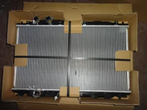 HONDA CIVIC 2008 YENİ YAN SANAYİ SU RADYATÖRÜ 2006 - 2007 - 2008 - 2009 - 2010 - 2011 Arası Modellerle Uyumludur