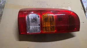TOYOTA HILUX 2007 YENİ YAN SANAYİ SOL STOP LAMBASI 2006 - 2007 - 2008 - 2009 - 2010 - 2011 Arası Modellerle Uyumludur
