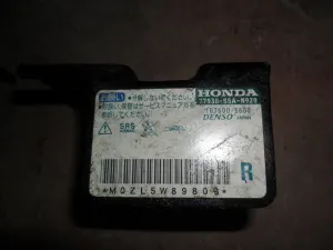 HONDA CIVIC 2004 ÇIKMA SAĞ ÖN DARBE SENSÖRÜ 2002 - 2003 - 2004 - 2005 - 2006 Arası Modellerle Uyumludur
