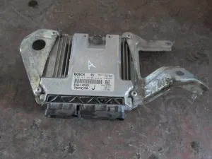 TOYOTA YARIS 2008 ÇIKMA MOTOR BEYİNİ 2006 - 2007 - 2008 - 2009 - 2010 - 2011 Arası Modellerle Uyumludur