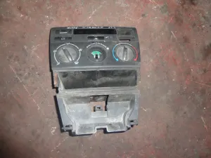 TOYOTA COROLLA 2004 ÇIKMA KLİMA DÜĞMESİ 2002 - 2003 - 2004 - 2005 - 2006 - 2007 Arası Modellerle Uyumludur