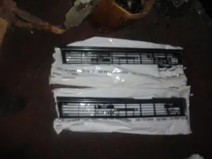 TOYOTA COROLLA 1990 YENİ YAN SANAYİ ÖN TAMPON IZGARASI 1990 - 1991 - 1992 Arası Modellerle Uyumludur