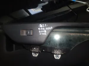 HONDA CIVIC 2019 ÇIKMA SAĞ ARKA CAM DÜĞMESİ PLASTİK ÇERÇEVESİ 2019 - 2020 - 2021 Arası Modellerle Uyumludur