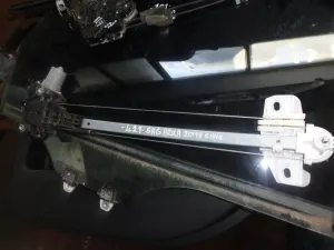 HONDA CIVIC 2019 ÇIKMA SAĞ ARKA CAM KİRKOSU 2019 - 2020 - 2021 Arası Modellerle Uyumludur