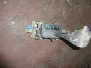 TOYOTA COROLLA 1995 ÇIKMA VİTES KOLU 1993 - 1994 - 1995 - 1996 - 1997 - 1998 Arası Modellerle Uyumludur