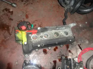 TOYOTA YARIS 2003 ÇIKMA MOTOR YAĞ KAPAĞI 2000 - 2001 - 2002 - 2003 - 2004 - 2005 - 2006 Arası Modellerle Uyumludur