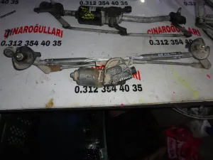 TOYOTA HILUX 2007 ÇIKMA ÖN SİLECEK MOTORU 2006 - 2007 - 2008 - 2009 - 2010 - 2011 Arası Modellerle Uyumludur