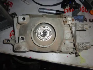 TOYOTA CORONA 1987 ÇIKMA SOL FAR 1987 - 1988 - 1989 Arası Modellerle Uyumludur