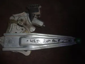 TOYOTA AURIS 2011 ÇIKMA SOL ARKA CAM MOTORU 2011 - 2012 Arası Modellerle Uyumludur