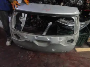 TOYOTA AURIS 2015 ÇIKMA HASARLI BAGAJ KAPAĞI 2013 - 2014 - 2015 - 2016 - 2017 - 2018 Arası Modellerle Uyumludur