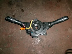 TOYOTA YARIS 2011 ÇIKMA SİNYAL KOLU 2010 - 2011 Arası Modellerle Uyumludur