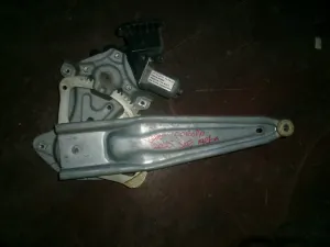 TOYOTA COROLLA 2014 ÇIKMA SAĞ ARKA CAM MOTORU 2013 - 2014 - 2015 - 2016 Arası Modellerle Uyumludur