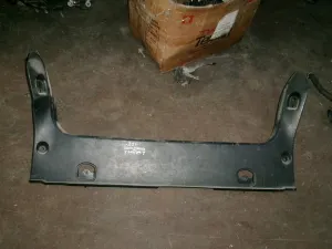 TOYOTA AVENSIS 2004 ÇIKMA HAFİF HASARLI ARKA PANEL ÜSTÜ PLASTİĞİ 2002 - 2003 - 2004 - 2005 - 2006 Arası Modellerle Uyumludur