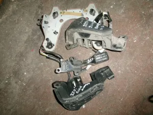 TOYOTA AVENSIS 2004 ÇIKMA DİREKSİYON DÜĞMESİ 2002 - 2003 - 2004 - 2005 - 2006 Arası Modellerle Uyumludur