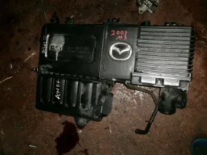 MAZDA 3 2005 ÇIKMA HAFİF HASARLI HAVA FİLTRESİ 2003 - 2004 - 2005 - 2006 - 2007 - 2008 - 2009 Arası Modellerle Uyumludur