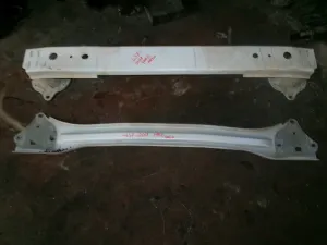 TOYOTA YARIS 2018 ÇIKMA ARKA DIŞ TAMPON DEMİRİ 2017 - 2018 - 2019 - 2020 Arası Modellerle Uyumludur